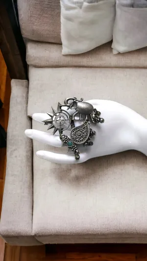 Chameli Silver Lookalike Oxidised Fusion Ring