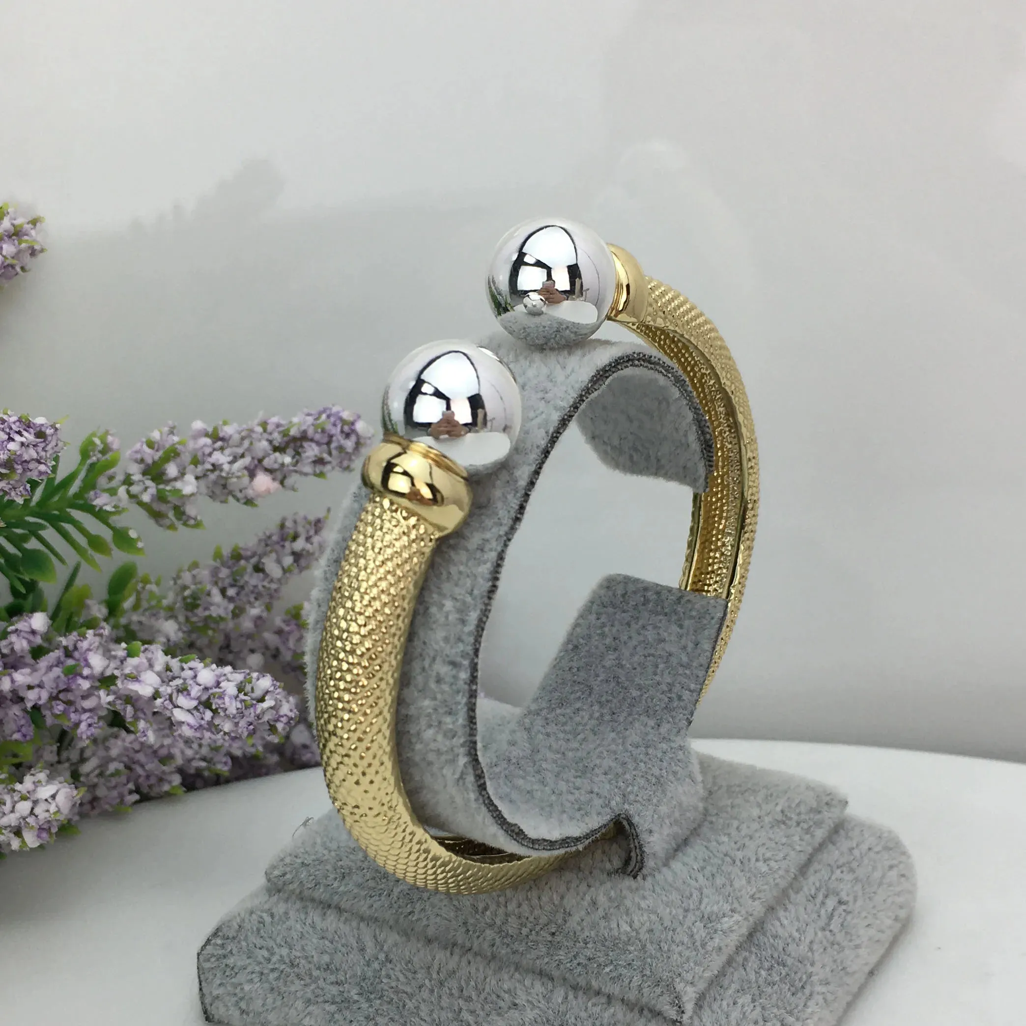 Classic Jewelry Costume Jewelry Bangles for Women Bracelets