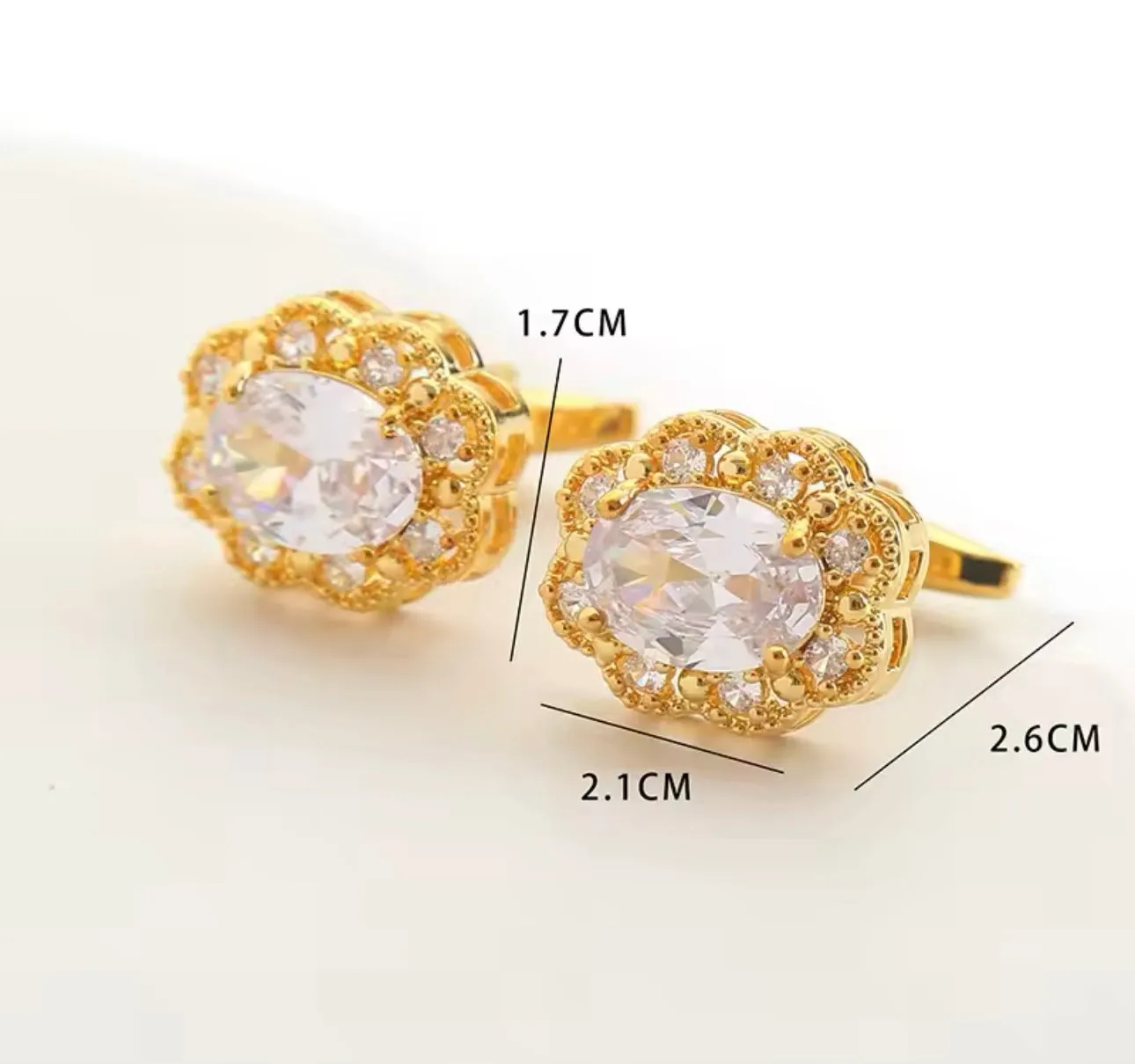 CRYSTAL GOLD WHITE CUFFLINKS