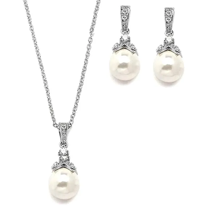 Dangle stimulate pearl with CZ pendant