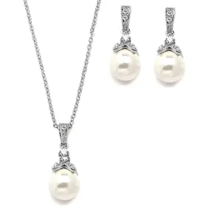 Dangle stimulate pearl with CZ pendant
