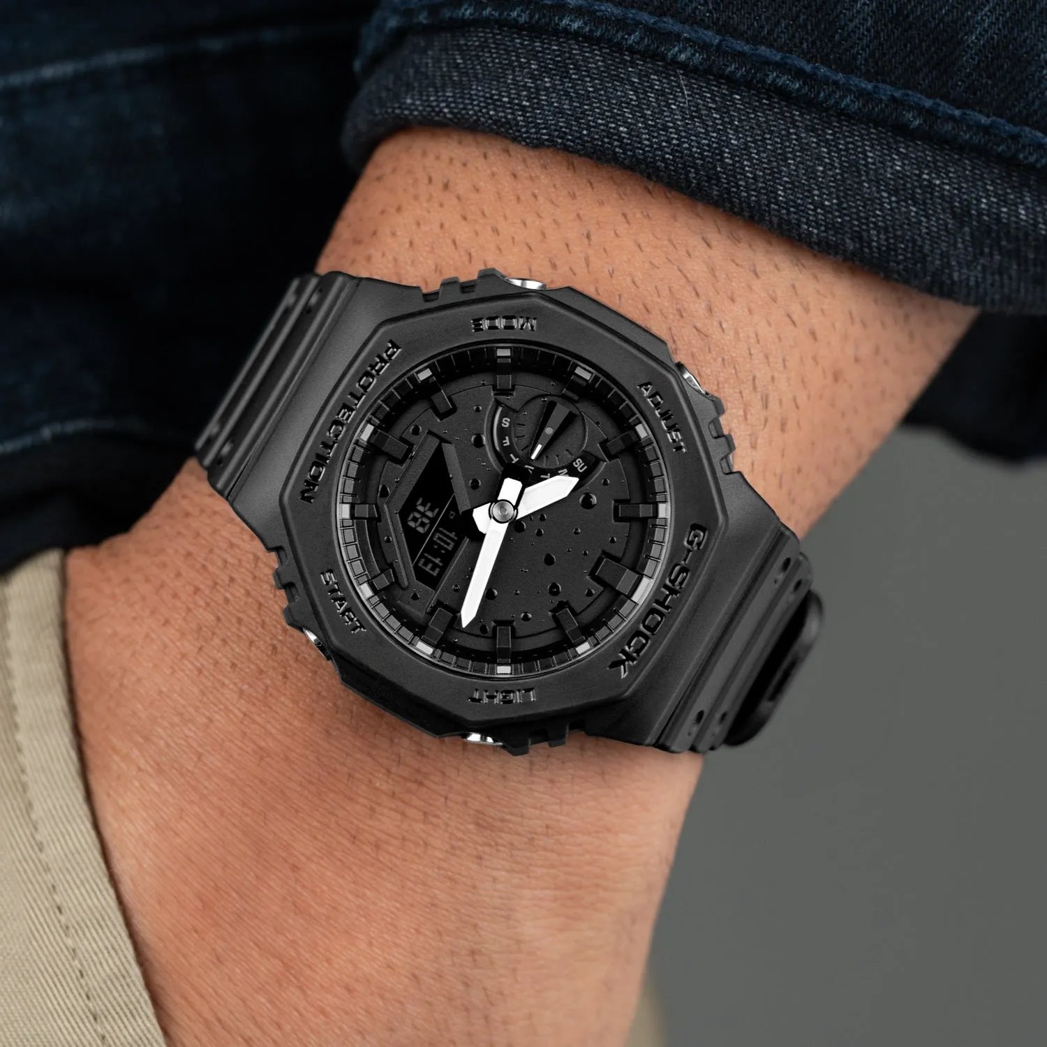 G-Shock CasiOak Blackout