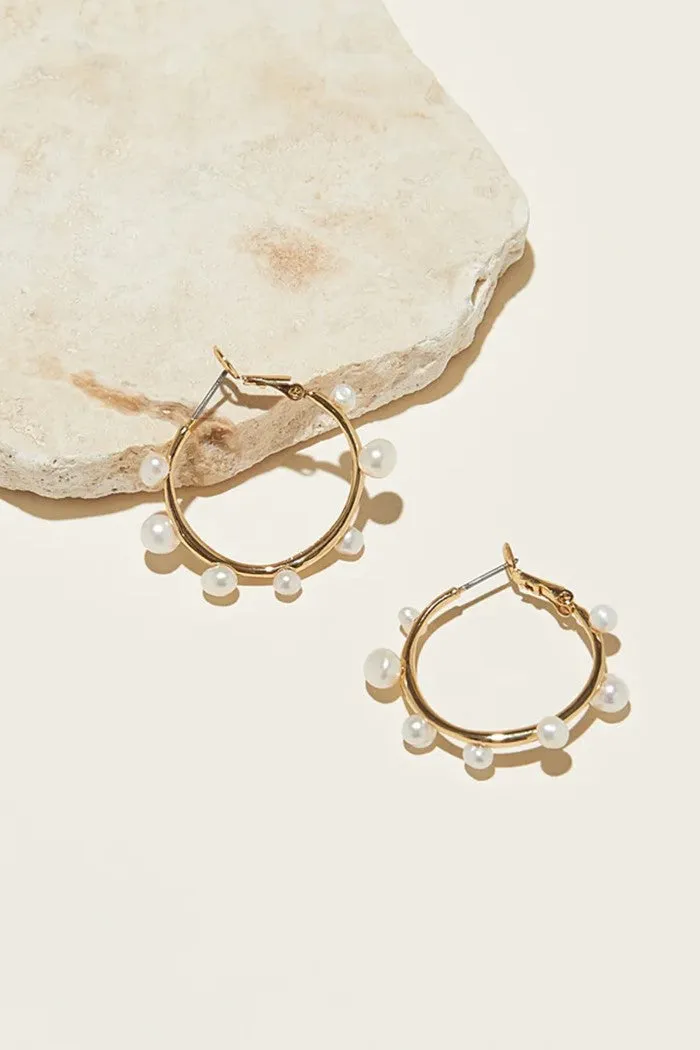 Mini Isla Pearl Hooped Earrings