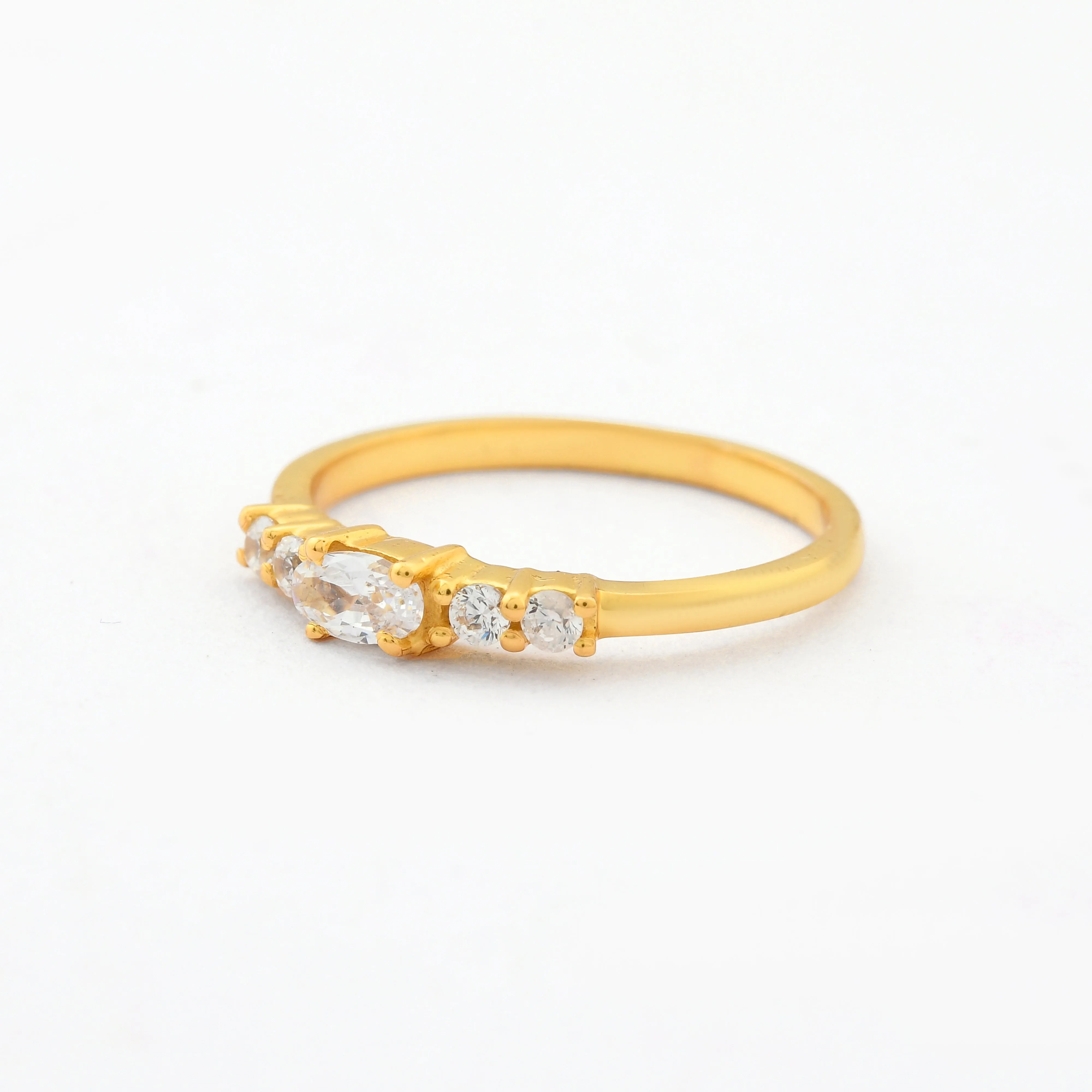 Oval Diamond Zirconia Half Lace Ring